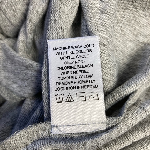 NWT Woman’s Tint & Shadow sweater - Picture 3 of 8